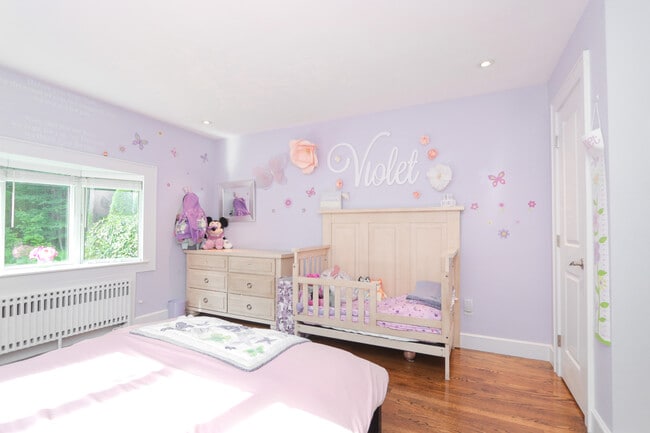 Building Photo - 22 Allen St