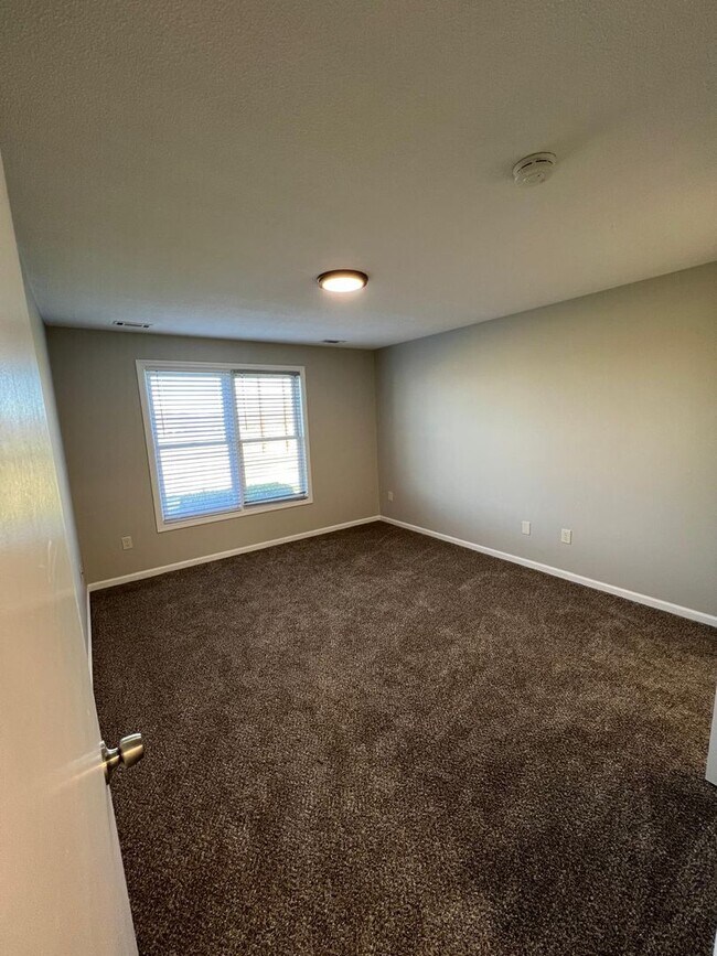 Building Photo - New 2 BR First Floor Condo in Wernersville, PA Available in June