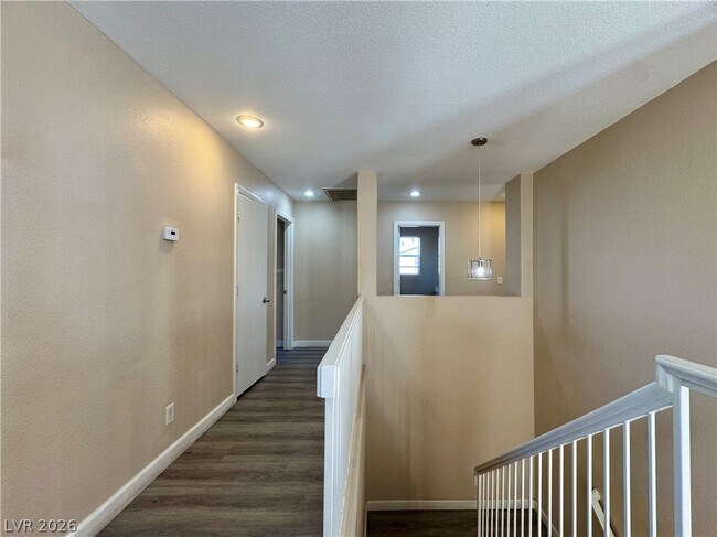 Building Photo - 9964 Canyon Peak Dr