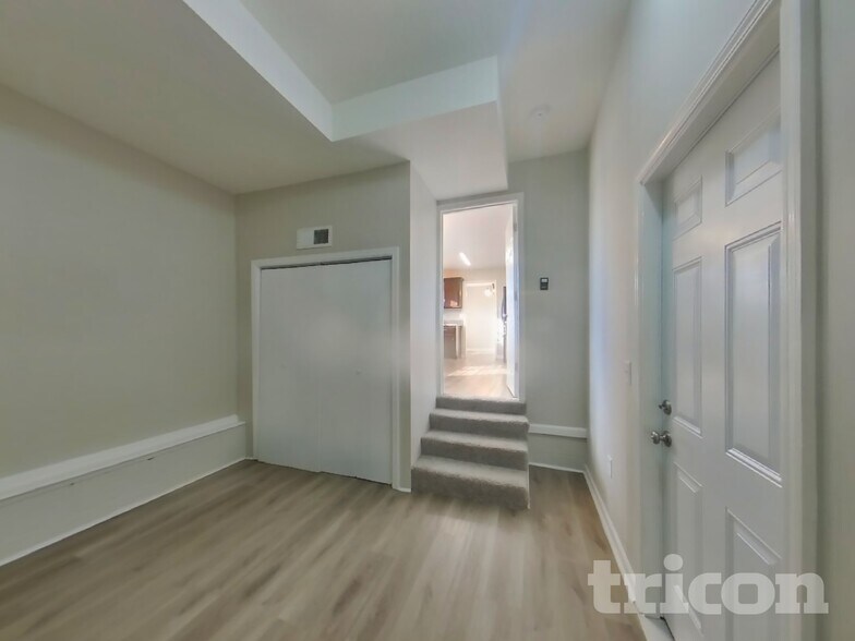 Building Photo - 1908 Sherman Court