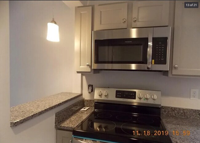 Building Photo - 2406 Halifax Ave