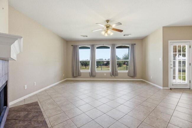 Building Photo - 904 Winding Creek Pl