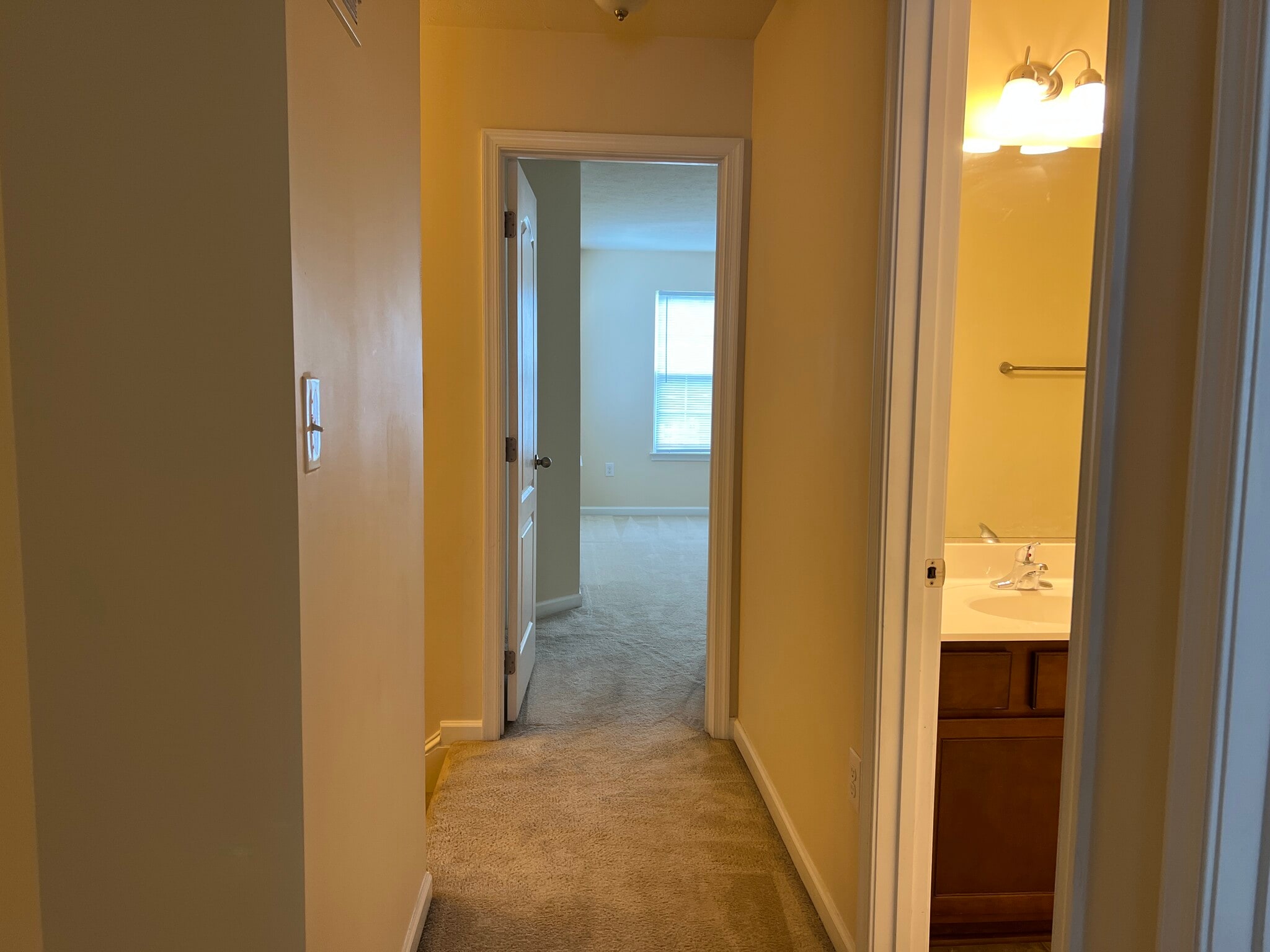 Building Photo - 325 Falcon Run