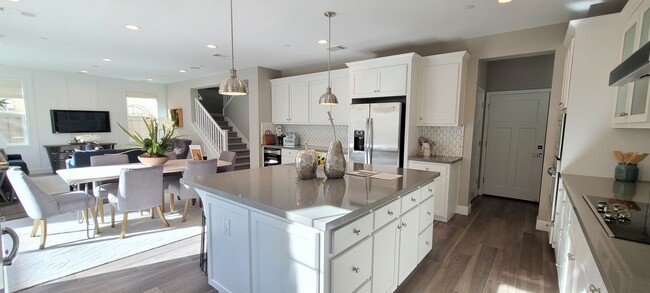 Building Photo - Gorgeous 4 Bedroom Model Home in the Cannery