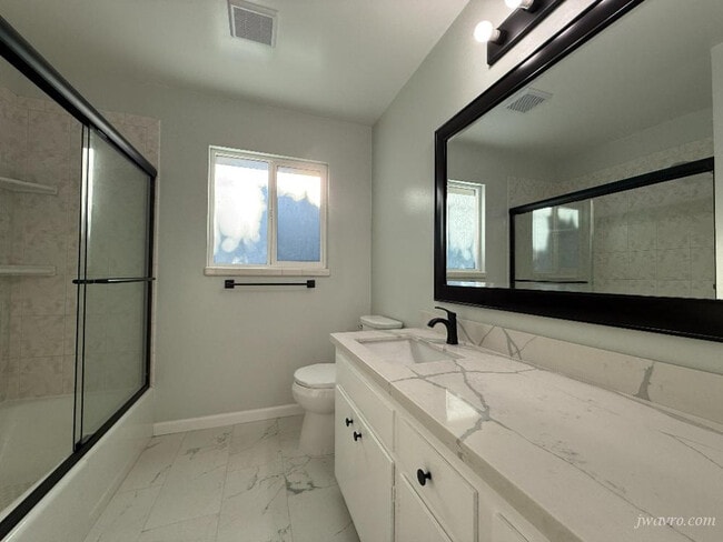 Building Photo - 282 Wheeler Ave