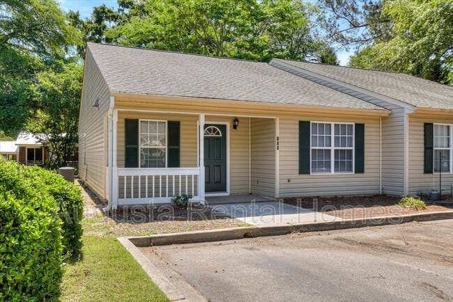 Building Photo - 109 Kelly Dr