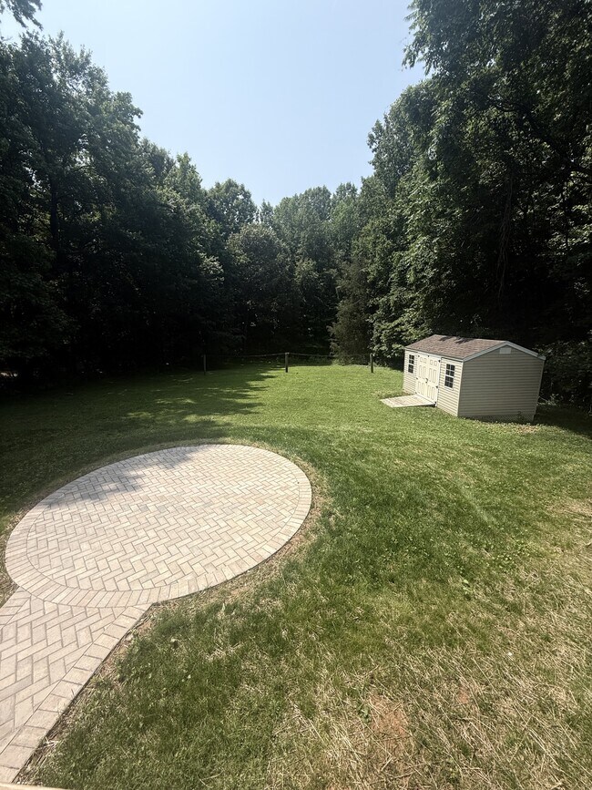 Building Photo - 8595 Benbow-Merrill Rd