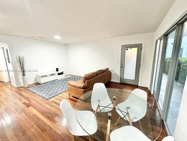 Building Photo - 1550 Pennsylvania Ave