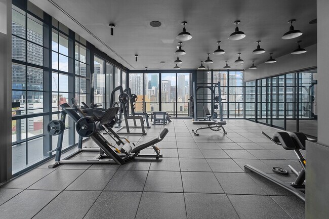 Building Photo - 215 SW 5th Ave