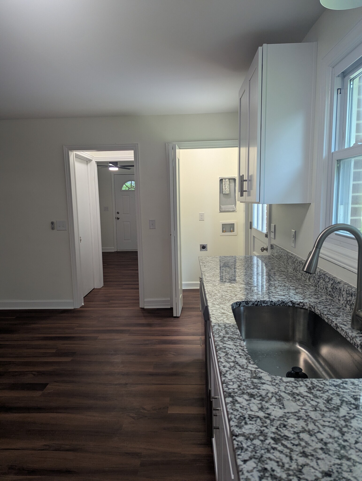 Kitchen - 205 Jones Ave