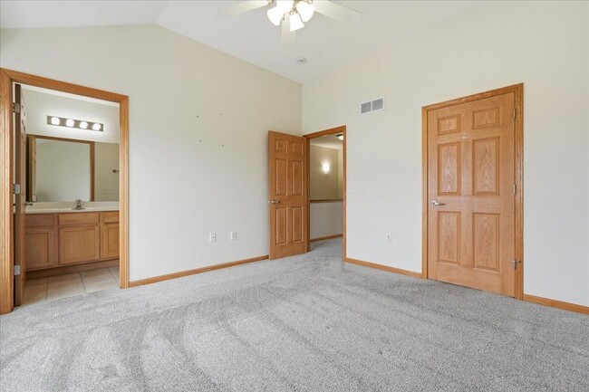 Building Photo - 3805 Design Pass