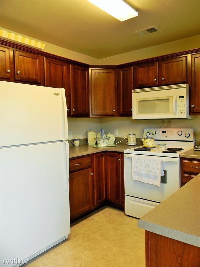 Building Photo - 3 br, 2 bath  - Ridgecrest Estates