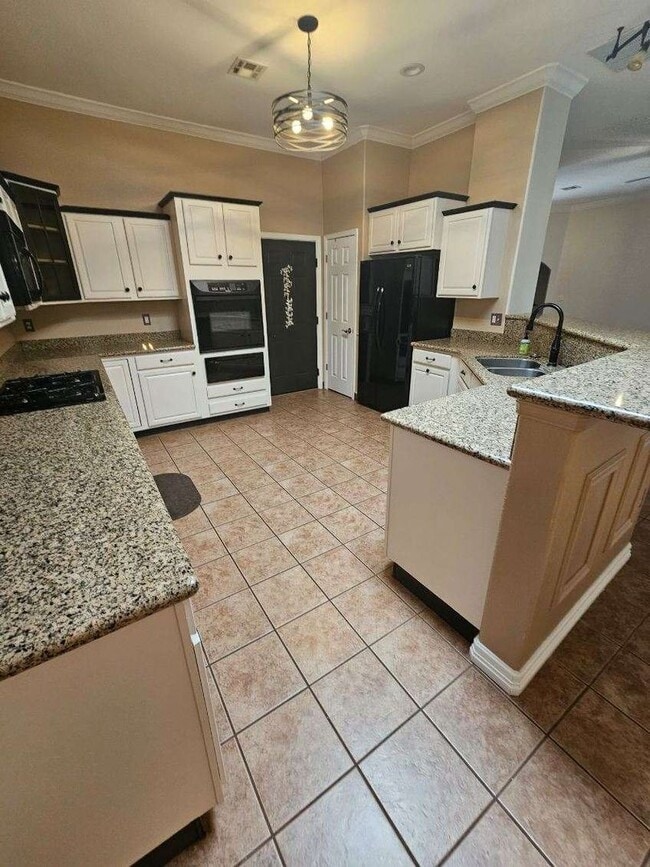 Building Photo - 5070 Usana Ct