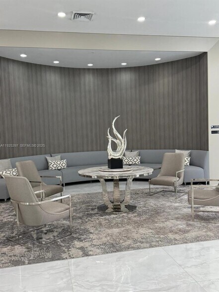 Building Photo - 18800 NE 29th Ave