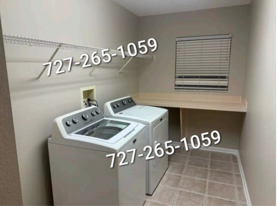 Building Photo - 26000 Risen Star Dr
