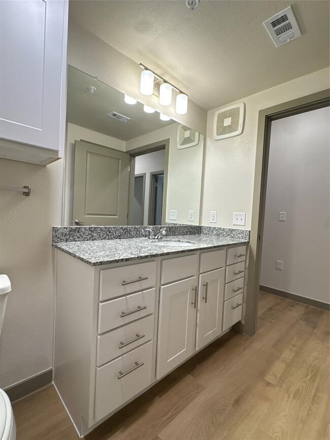 Building Photo - 691 Union Chapel Rd