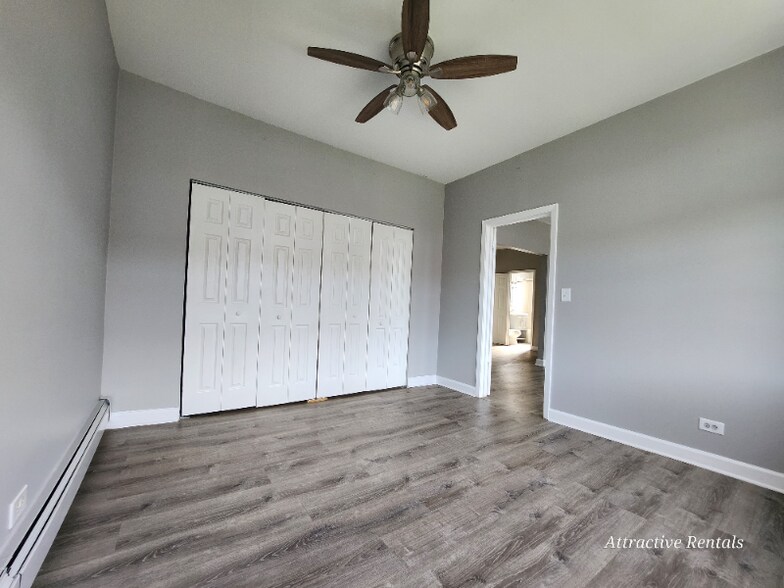 Building Photo - 5645 W Washington Blvd