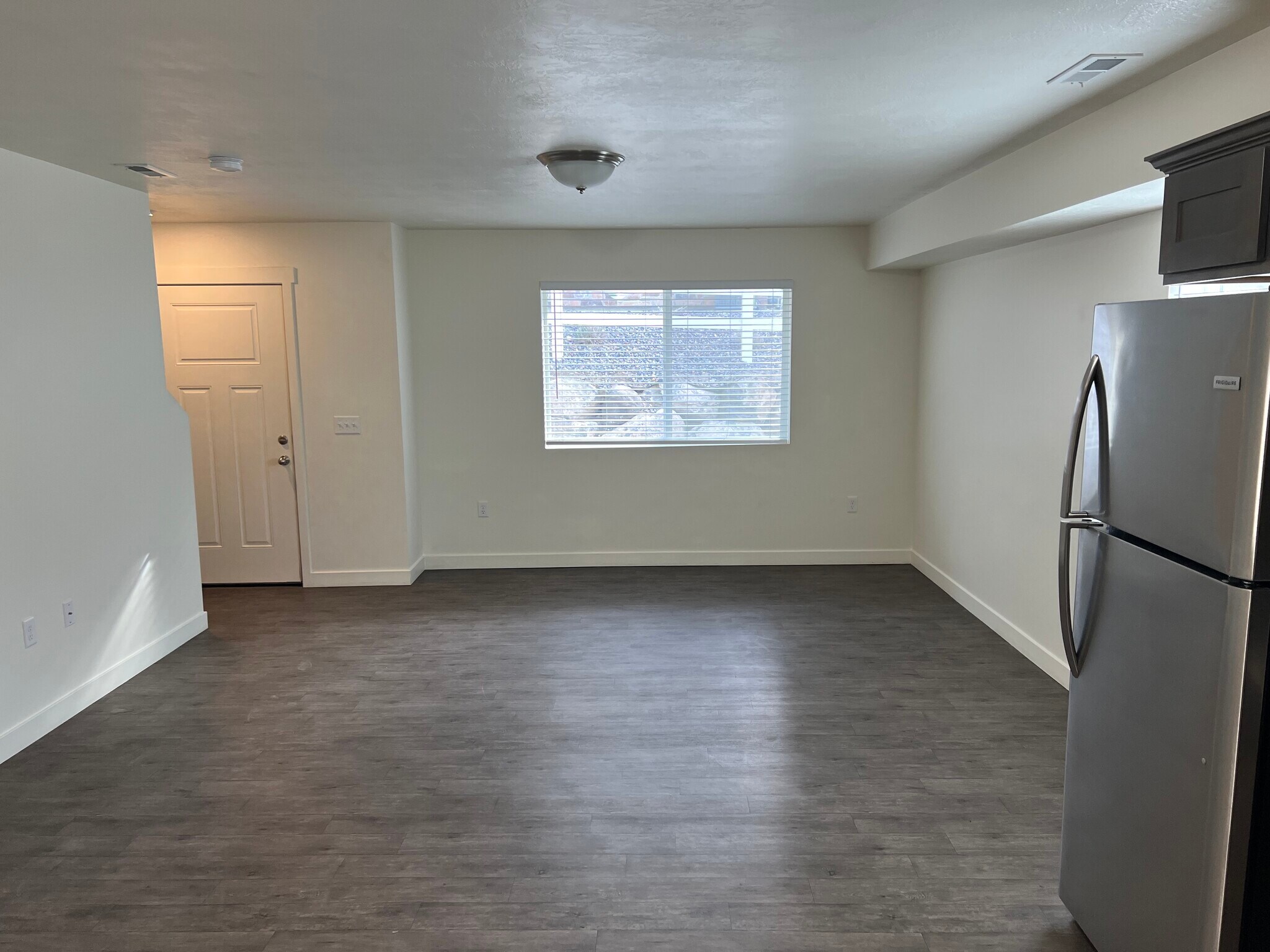 Building Photo - 14854 S Trap Rock Way