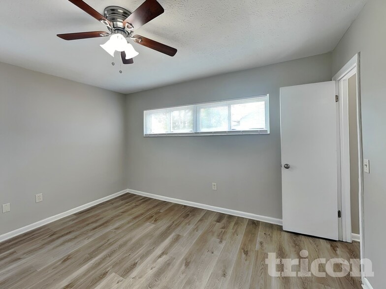 Building Photo - 604 Barkfield Loop