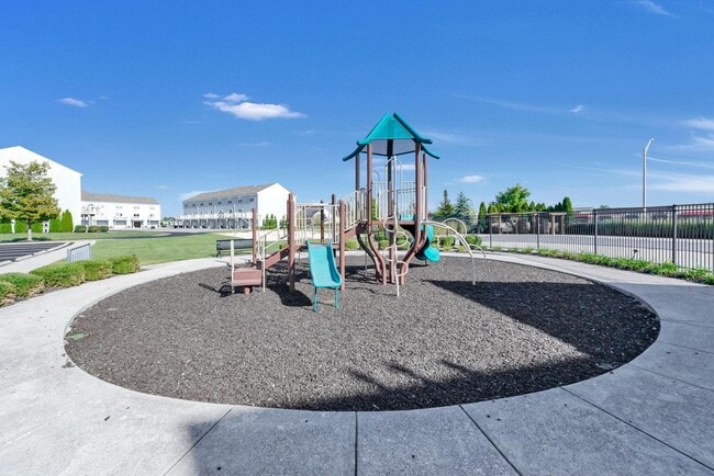 Building Photo - 5833 Ivy Branch Dr
