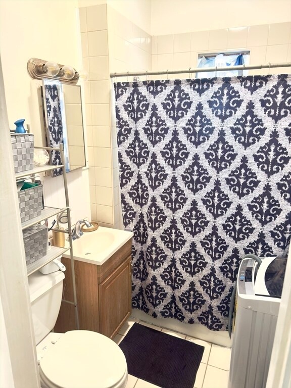 Building Photo - 255 Revere St