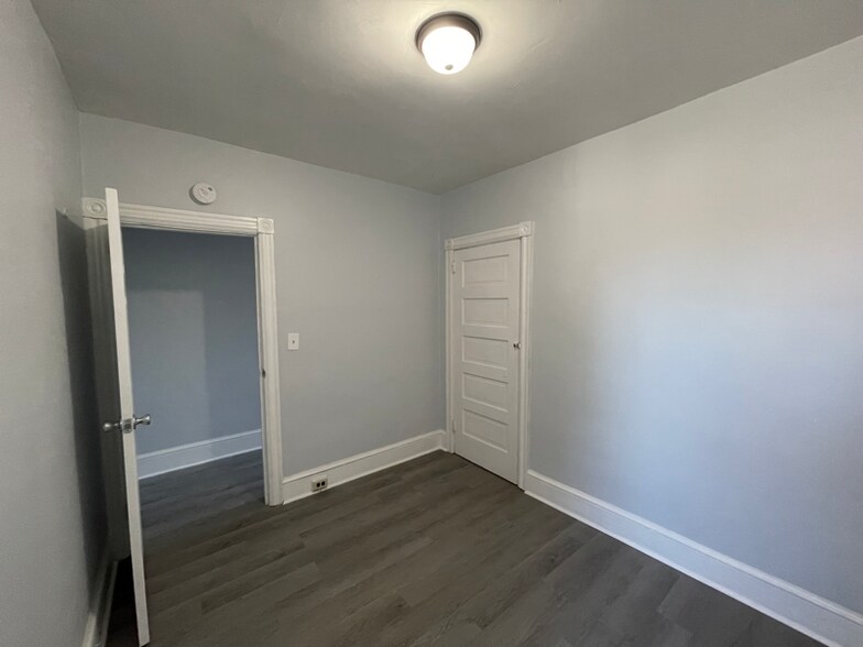 Building Photo - 417 N Rodney St