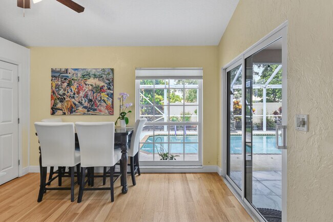 Building Photo - 348 Eagleton Golf Dr