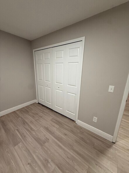 Building Photo - 2539 Christine Dr