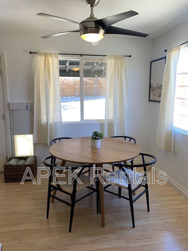 Building Photo - 61493 Desert Air Rd