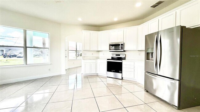 Building Photo - 51 Andora Ct