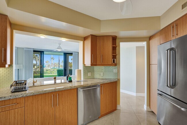 Building Photo - 120 S Ocean Blvd