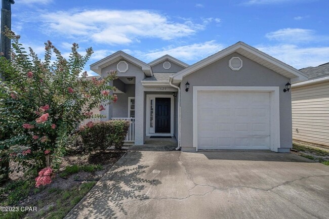 Building Photo - Coming Soon ______Available on November 20th. Furnished 2 bedroom home in Palm Cove Community