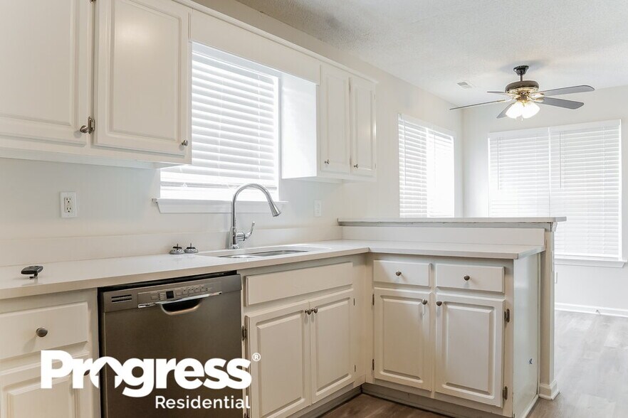 Building Photo - 1427 Isleworth Cir