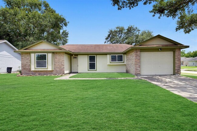 Primary Photo - 2502 Ewell Dr
