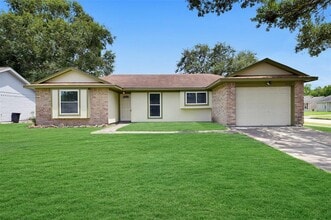 Building Photo - 2502 Ewell Dr