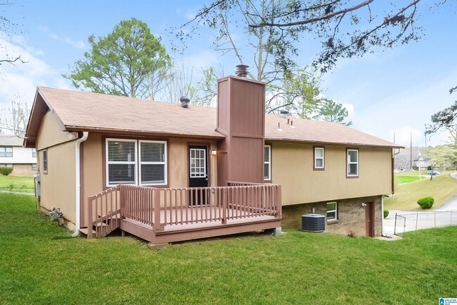 Building Photo - 721 Sleepy Hollow Dr