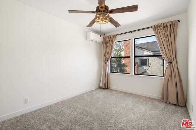 Building Photo - 7315 W 82nd St