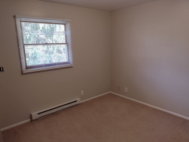 Building Photo - 173 Home St