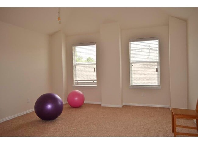 Building Photo - 13743 McKinney Creek Ln