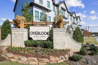 Building Photo - Overlook at Mill Creek