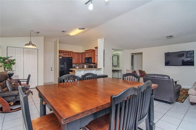 Building Photo - 4297 Pine Ridge Ct