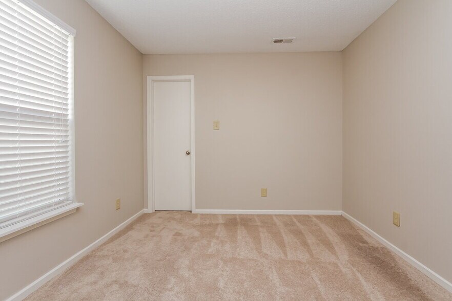 Building Photo - 1745 Brassica Way