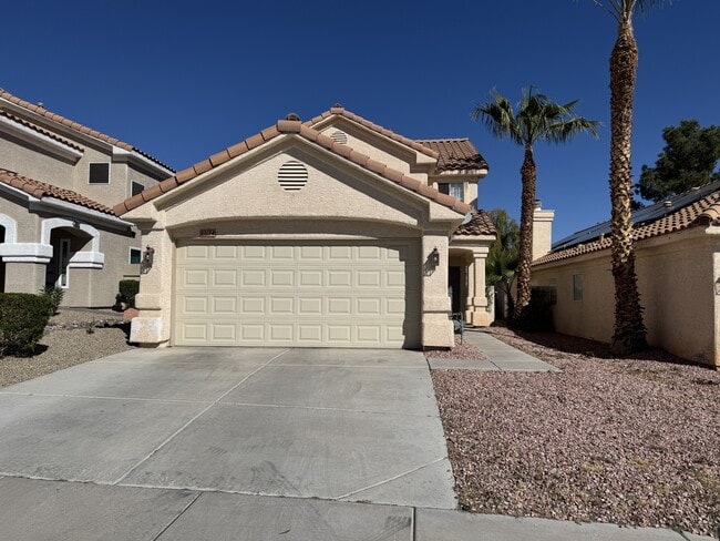 Building Photo - 8312 Maplestar Rd