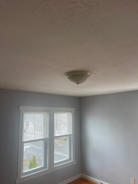 Building Photo - 16 Hanna St