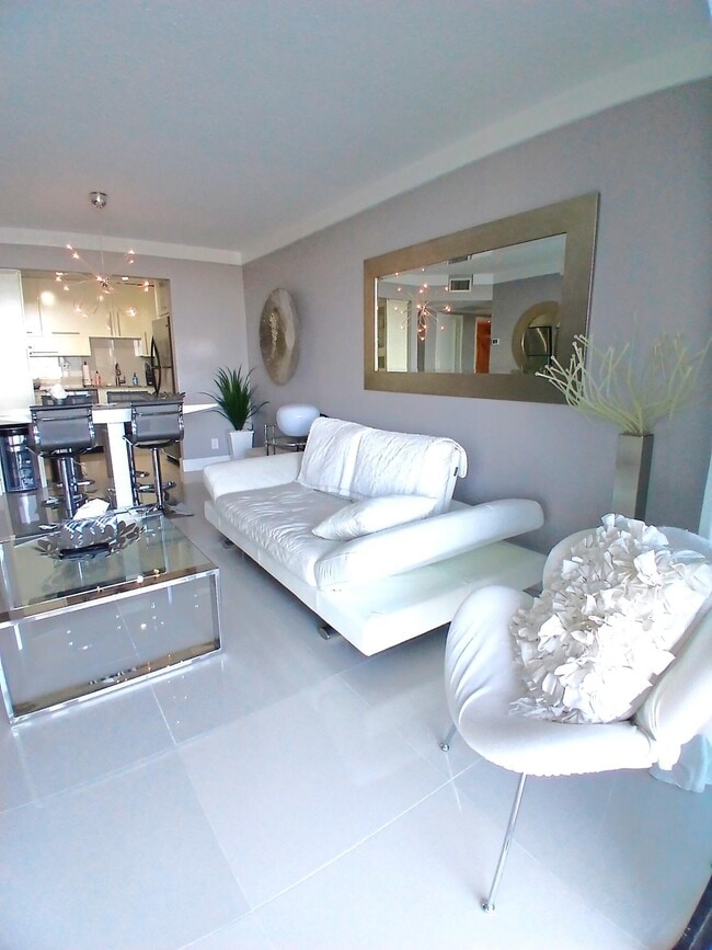 Building Photo - 1830 Embassy Dr