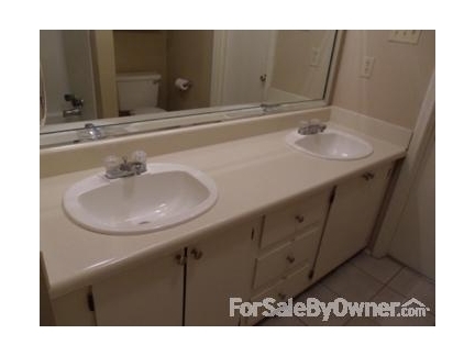 Bathroom - 1718 Brightside Dr