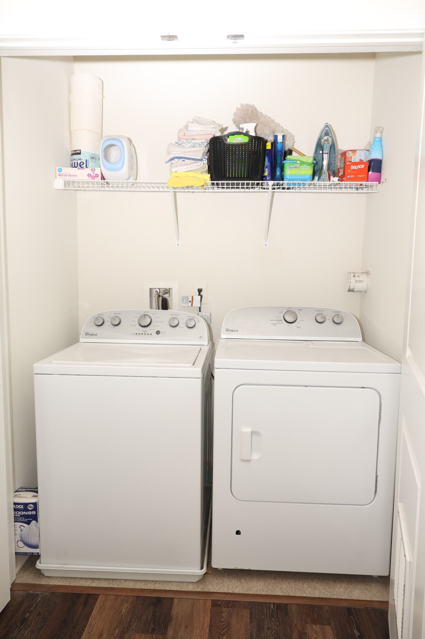 Building Photo - 233 US-206