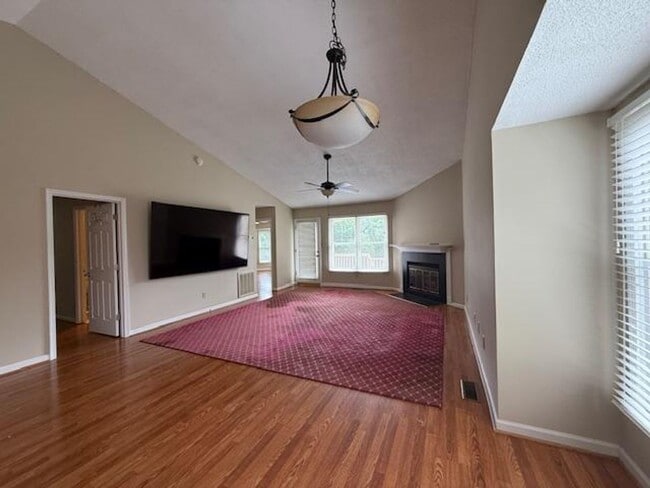 Building Photo - 222- Hanover Place Bev Roberts Rentals and...