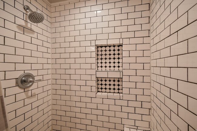 Building Photo - 794 Star Spangled Dr