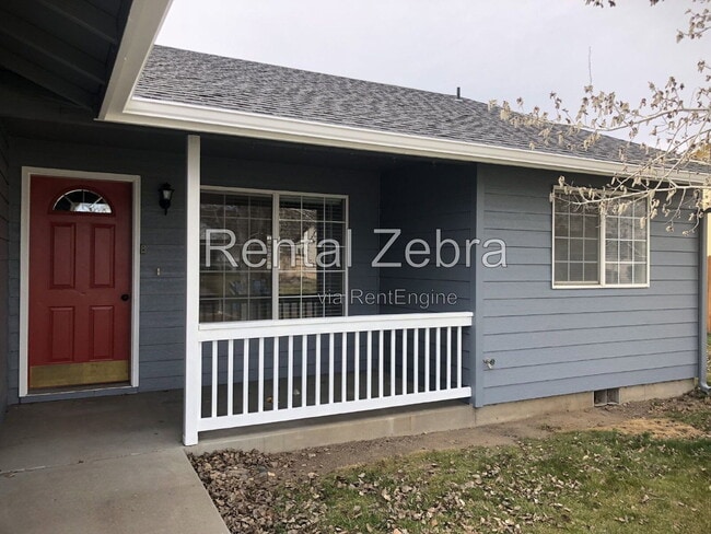 Building Photo - 2279 NE Cherry Loop